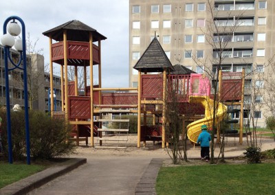 Utelek på "Borgen" på gården på Kronprinsens Förskola i Malmö